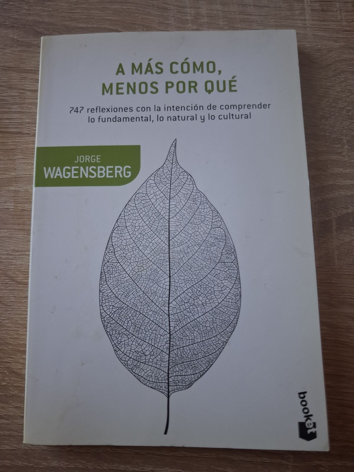 Portada A más cómo, menos por qué